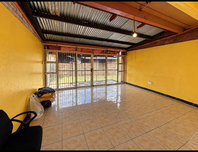 3 BEDROOM HOUSE FOR SALE IN VANDERBIJLPARK CE 4